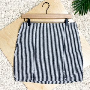 HOLLISTER Ultra High Rise Mini Skirt